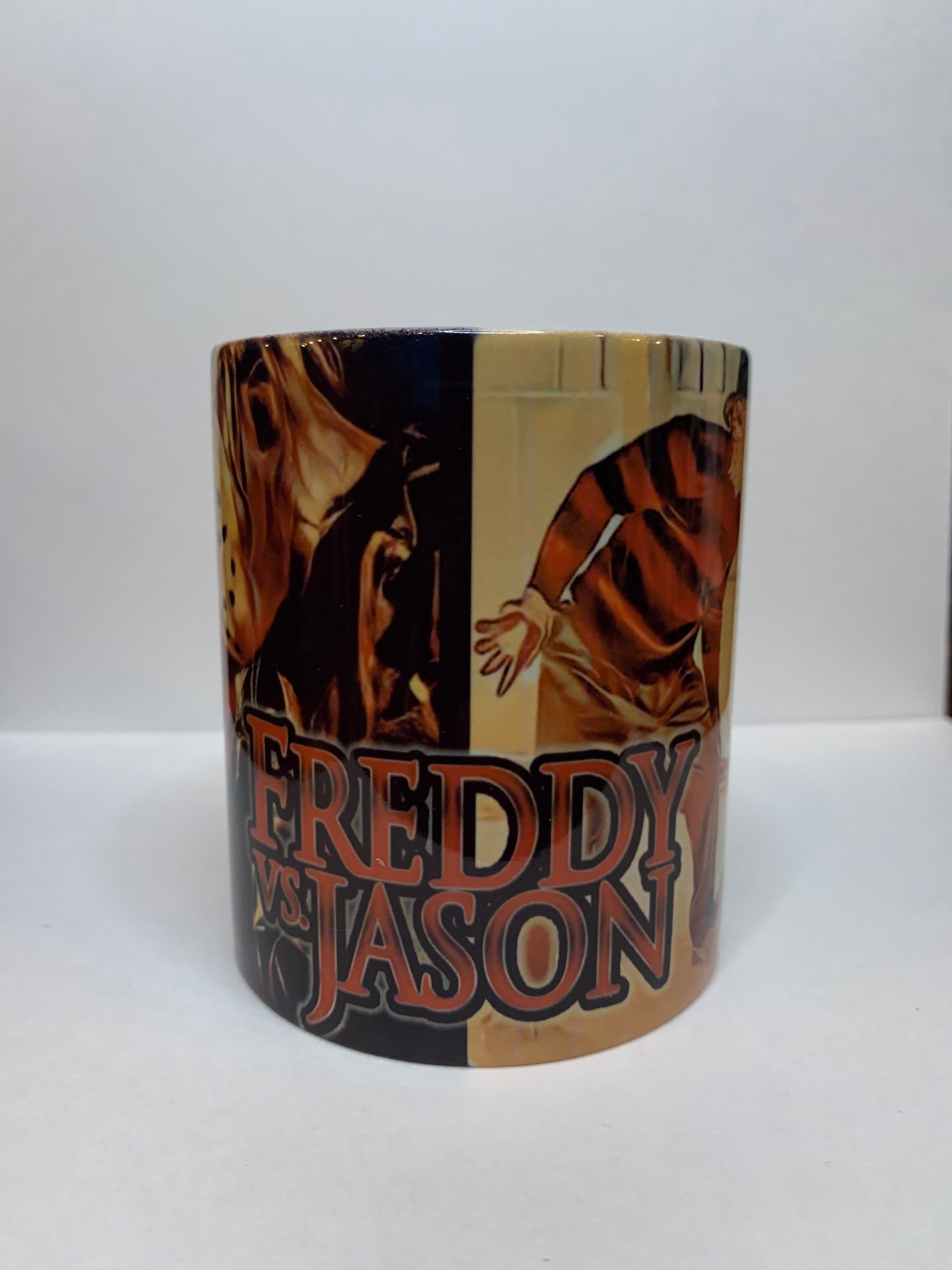 Taza Freddy vs Jason • Cerámica de 325 ml • Regalo de cruce de terror