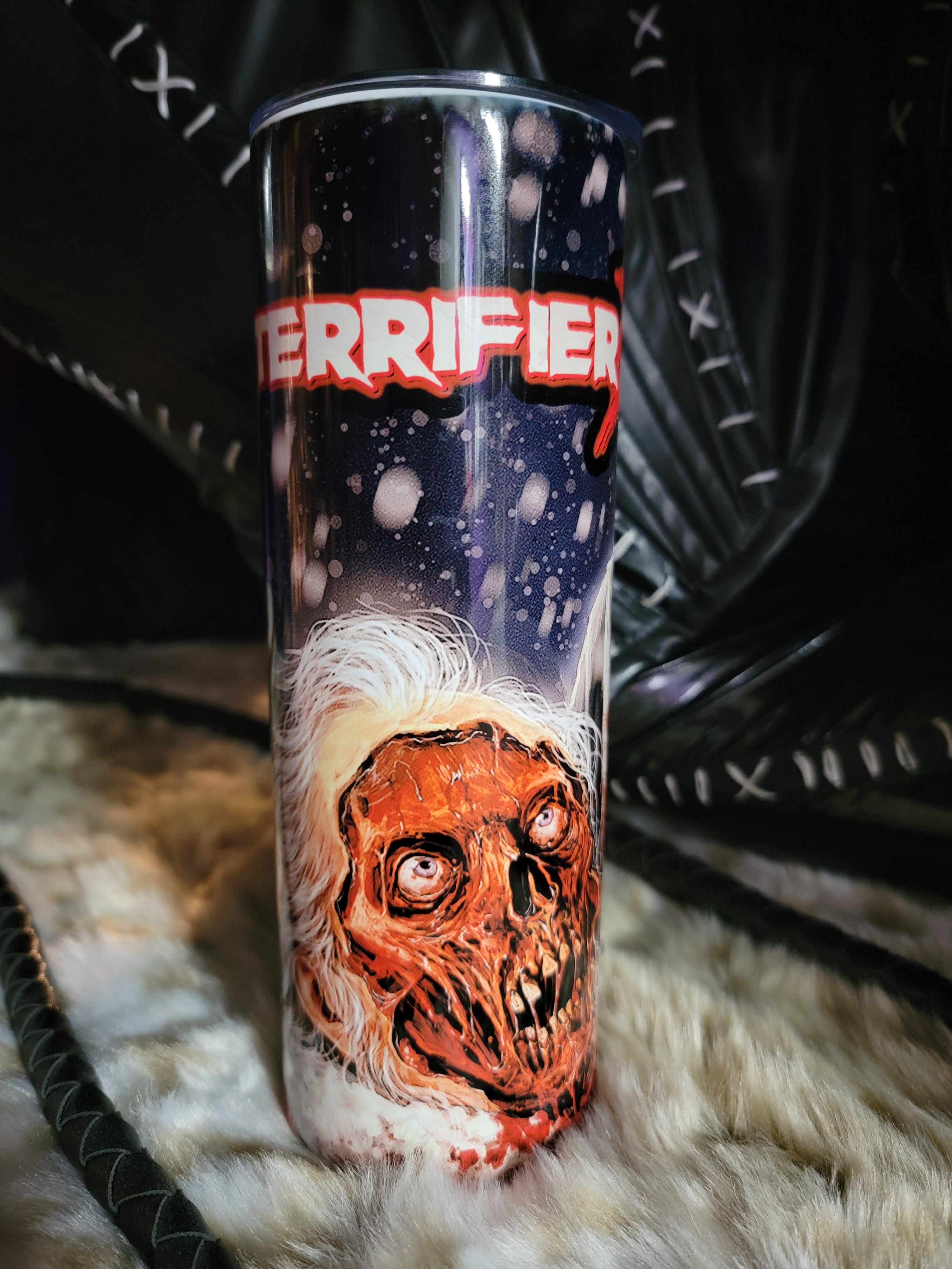 Terrifier 3 Art the Clown 20oz Skinny Edge Horror Tumbler – Extreme Slasher Design
